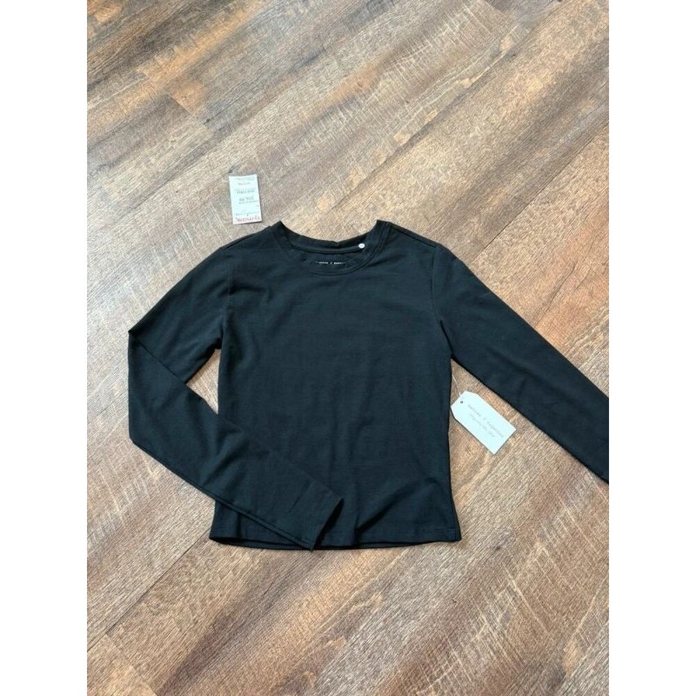 Basic black long sleeve tee